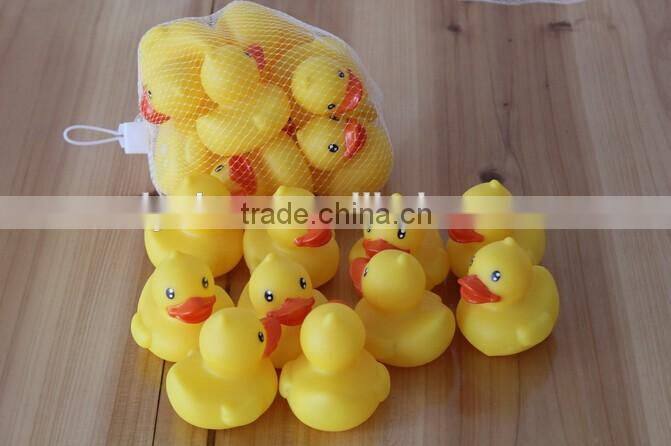 Hot wholesale promotional plastic duck ,christmas floating baby bath duck , yellow custom rubber duck