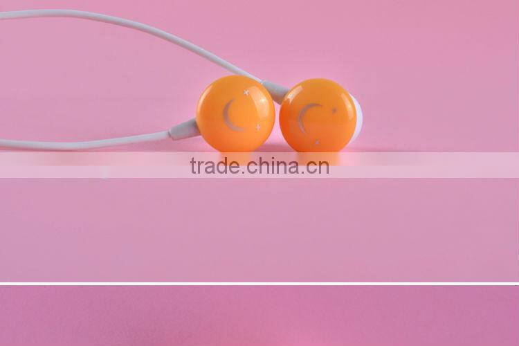 ULDUM 2013 with smile logo Custom color headphone earphone with mic and 1.2m braided cable for mp3 telephone