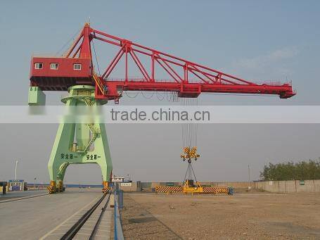 Hydraulic deck crane