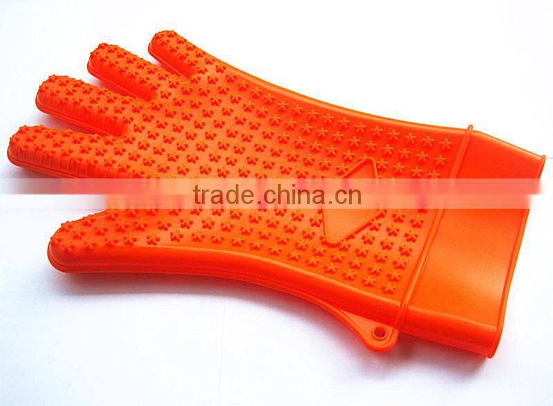 wholesale custom FDA food grade waterproof L/XL kitchen heat resistant silicone oven gloves with fingers