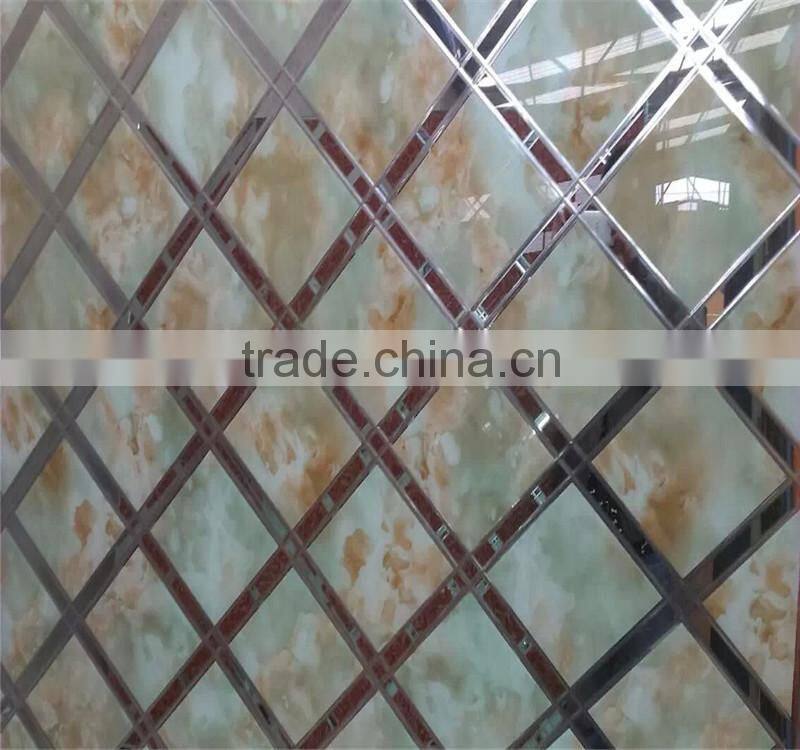 designed moder wall mirror