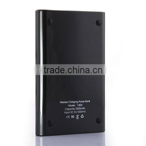 Portable Qi Certificated Wireless Charging Pad With 7000mAh External Battery For Mobilephones Tablets