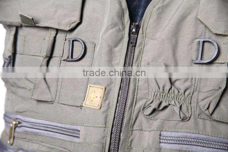 2016 New hot sale fashion outdoor working multi pocketed fishing vest