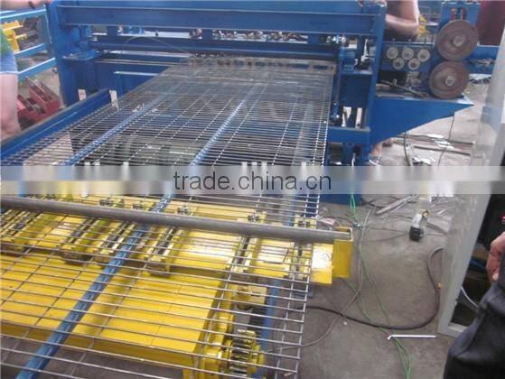 CNC Wire Mesh Fence Welding Machine/ Fence Net Welding Machines Production Line price