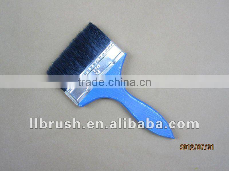 Wood handle paint brush