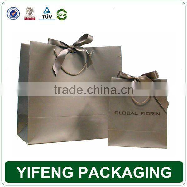 Customize Logo Black & White Printing Paper Bag With Handle