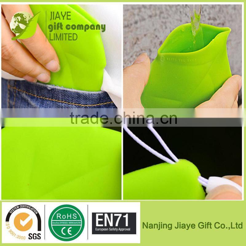 Foldable Silicone Maple Leaf Shape Cup Drinking Wash Gargle Cups