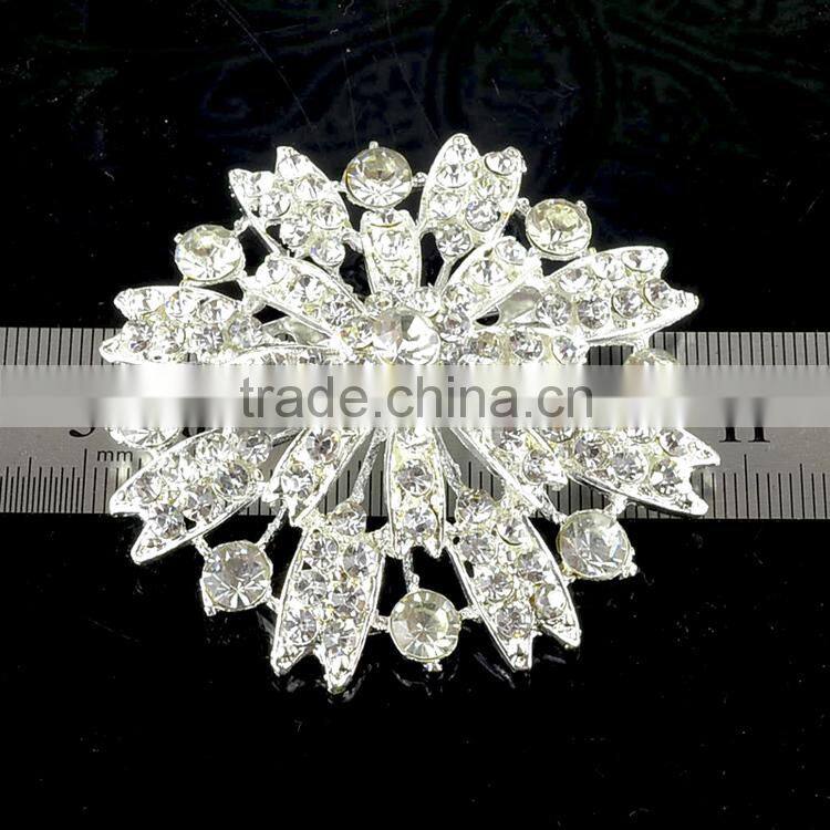 Wholesale Price Classic Zinc Alloy vintage snowflake rhinestone crystal strass brooch pins , Crystal rhinestone strass brooch