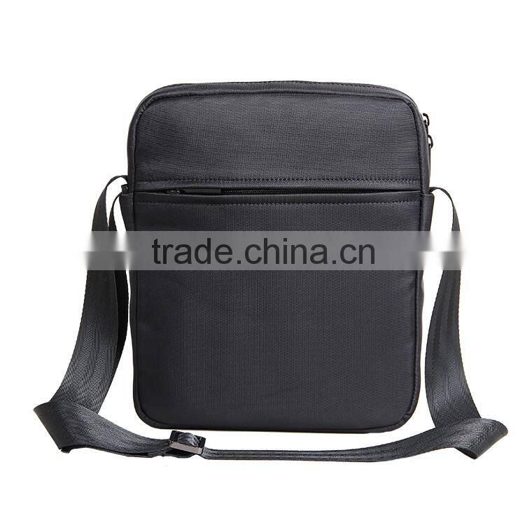 Popular good quality unique man shoulder bag messenger bag with tablet compartment