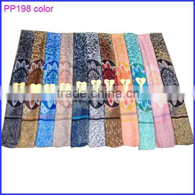 Very beautiful wholesale printed flowers scarf