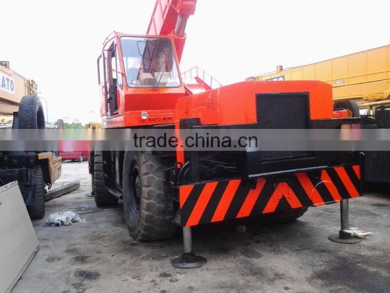 The best engine rough terrain crane kato used KR-25h-3 for sale
