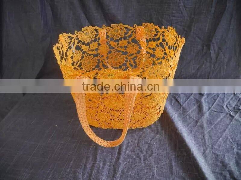 2016 fashionable crochet cotton baskets with handles