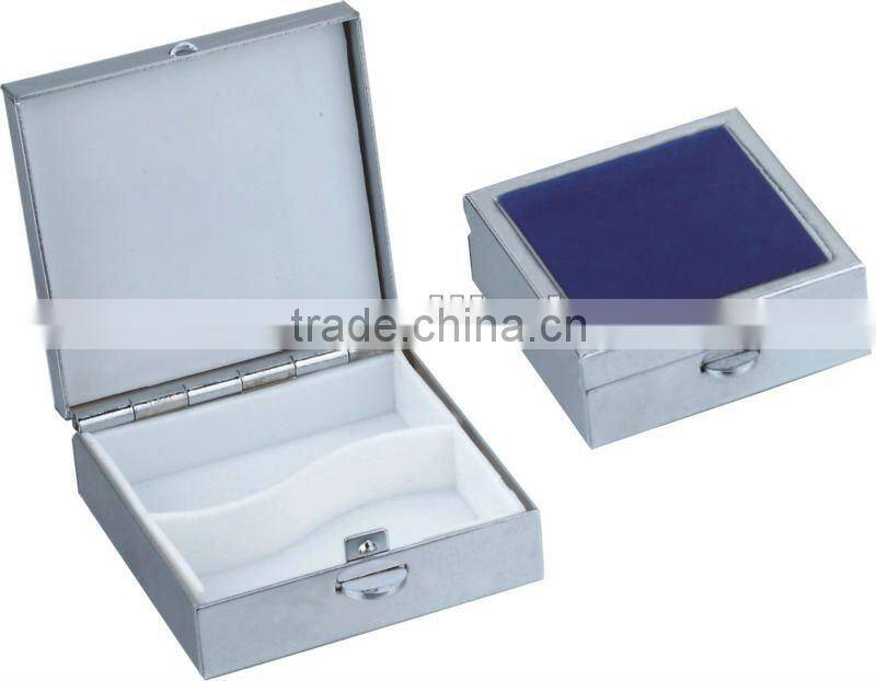 metal pill case with one case for square shpe