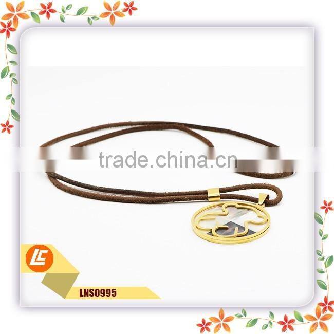 Genuine Pu leather fashion necklace with exquisite pendants for woman type