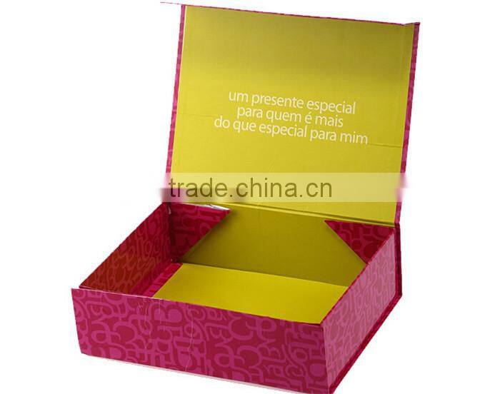 Custom made paper gift box with magnets