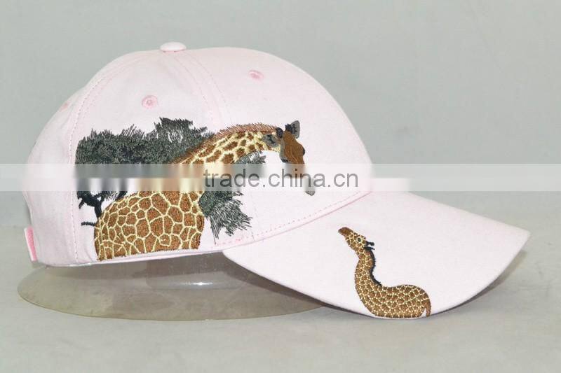 Guangzhou hat factory professional custom 6 panel / 100% cotton/pink/giraffe embroidery logo/baseball cap