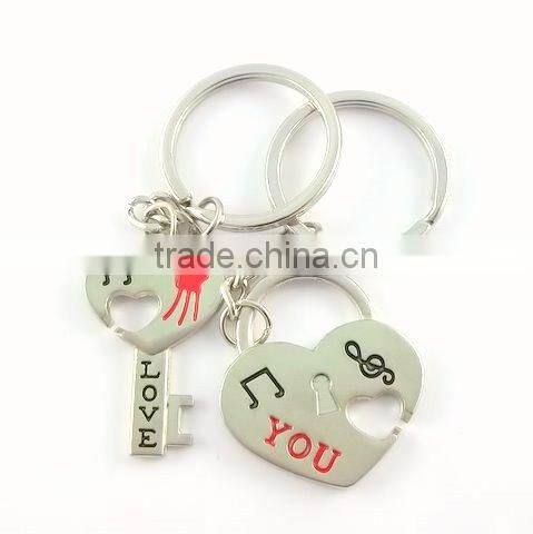 Cute design metal love couple keychains