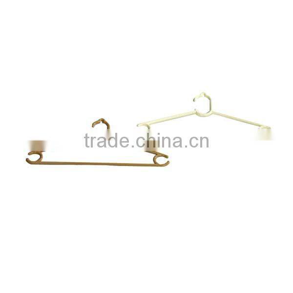 Plastic dry cleaner hangers