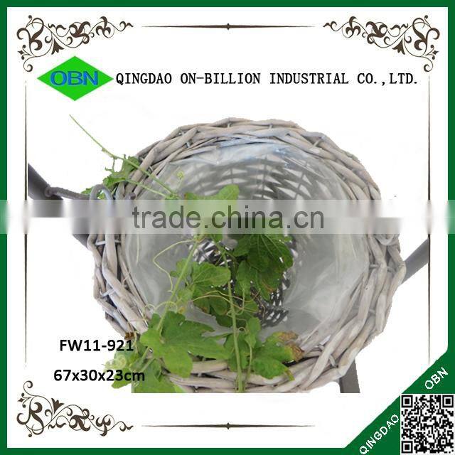 Willow wicker hanging flower baskets for decoration