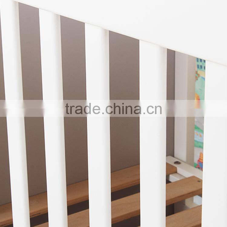 2016 new fashion baby nursery furniture discount modern baby crib woodland baby bedding