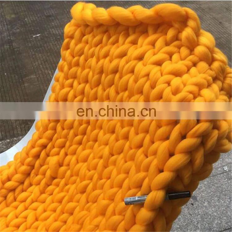 Chunky wool like 100% bulky acrylic thick yarn for arm knitting