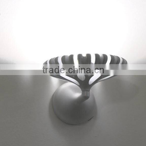 Aluminum LED Wall Lights Bedside Lighting for Living Room / Study Room