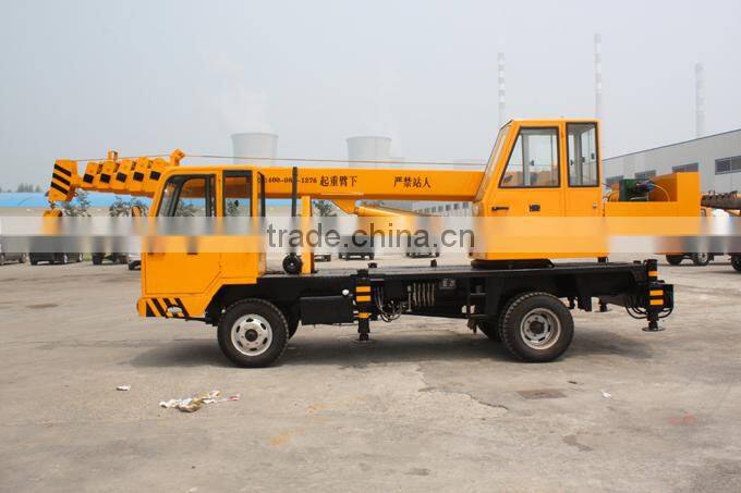 6 tons Truck Crane self-made chassis made in china for sale