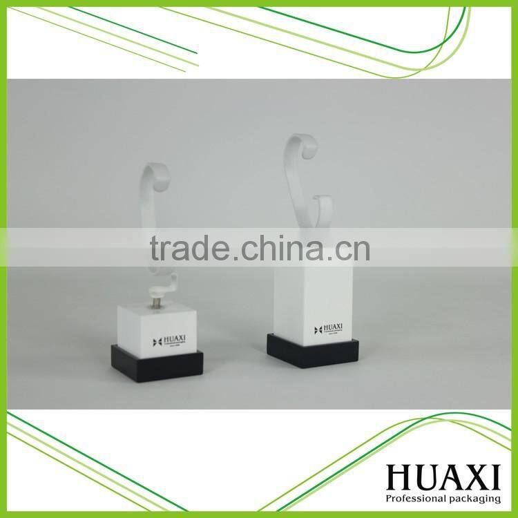 Durable Wooden Single Watch Display Stands