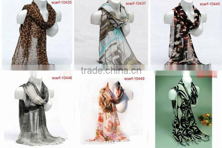 fashion 100% ployester square neck scarf