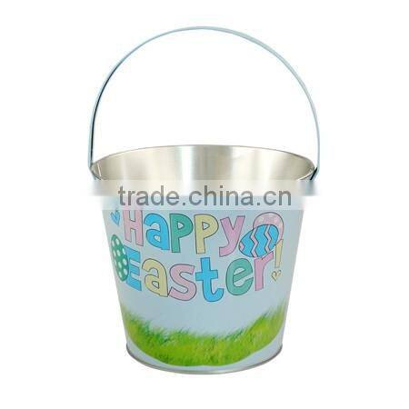 Small metal tin bucket with handle for easter