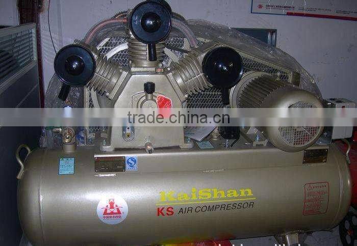 Oilless piston type air compressor