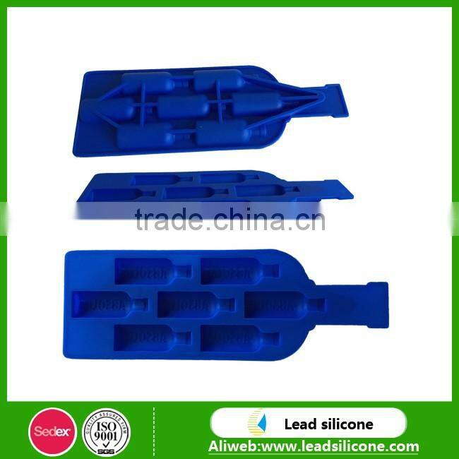 Novelty Bottle Shape Whisky Vodka Silicone Ice Cube Tray