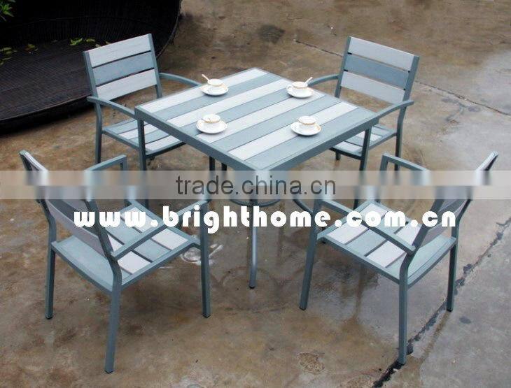 2015 New Design of Plastic Wood Dining Set (BP-390)