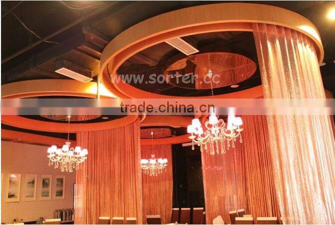 Shimmering mesh metal fabric for screen