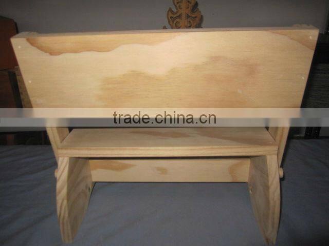 2015 Bedroom, living room corner faceplate shelf