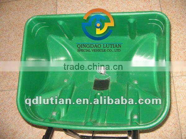 garden spreader. lawn spreader, fertilizer
