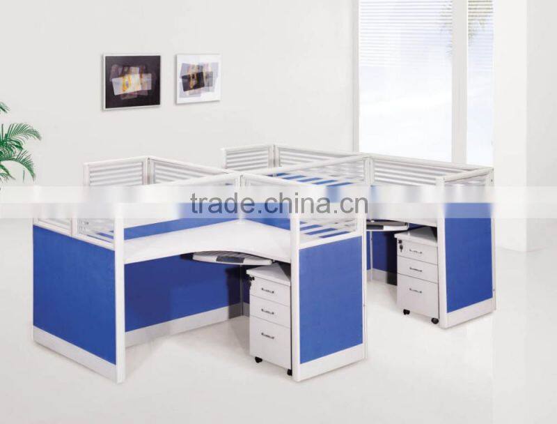 4 seaters office workstation with 30mm thickness partition with glass