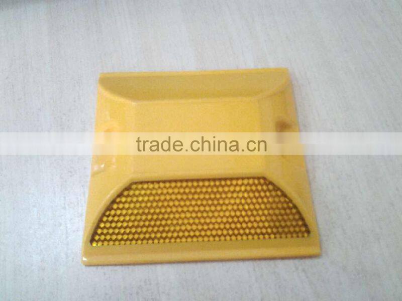 Plastic road safety reflector