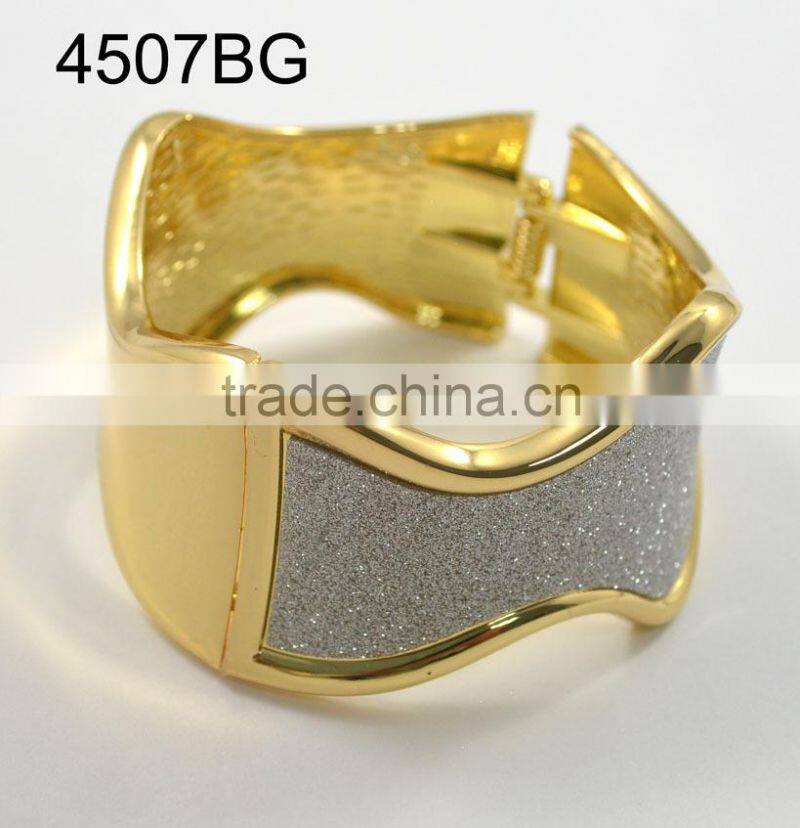 Europe style fashion delicacy bracelet alibaba express hot selling fancy lady bracelets bangles