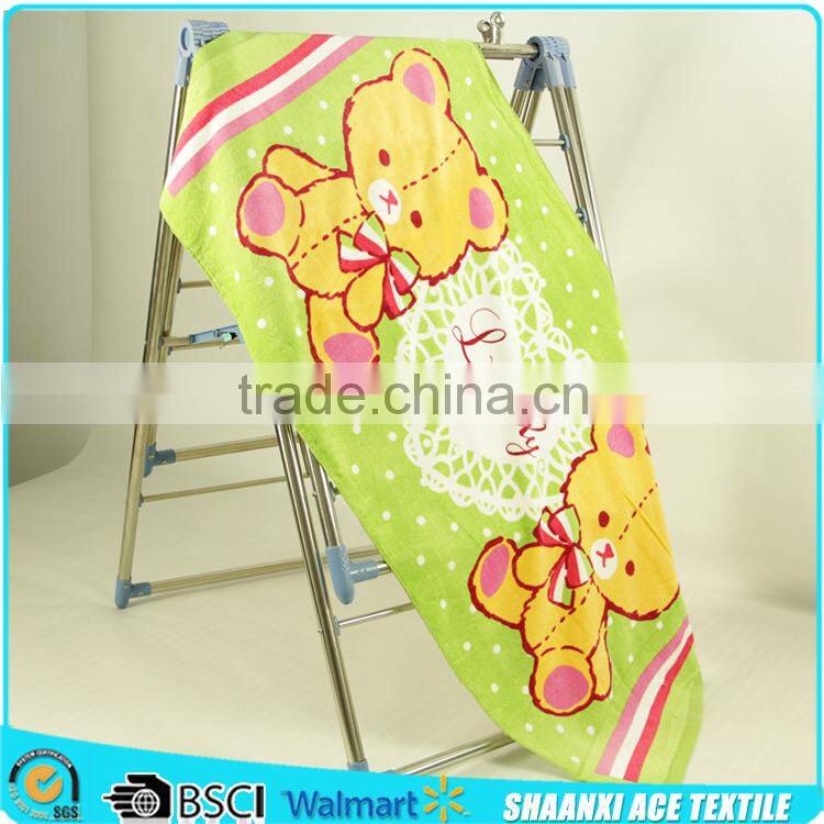 2015 HOT sell 100% cotton silk screen printing cartoon baby beach towel household baby bath towel