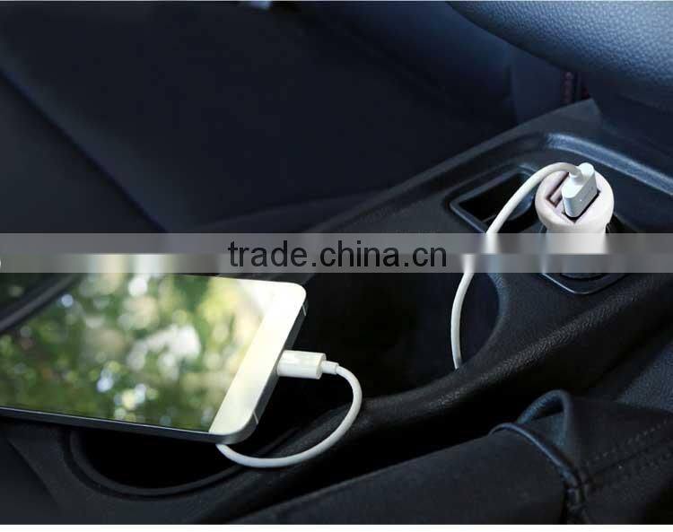 Fast charging universal USB car charger for mobile phone