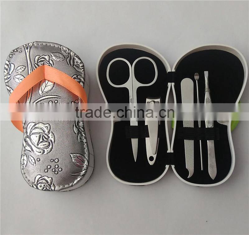 Manufacturer hot sale slipper girl manicure set