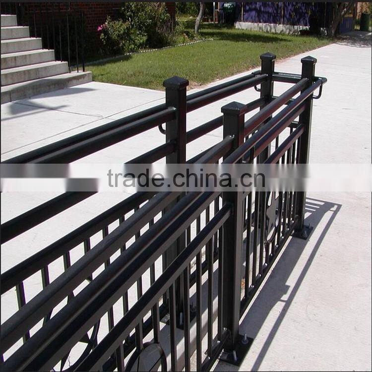 Custom height and colors and Easy installation Pedestrian fences and barriers
