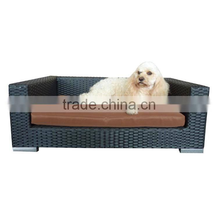 Top quality pet furniture all weather wicker waterproof large dog beds