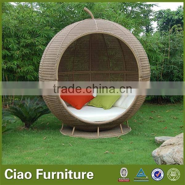 Round daybed cheap outdoor rattan day bed