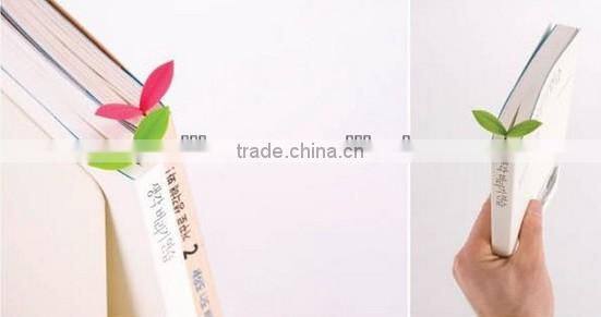 fancy design leaf shape silicone bookmark