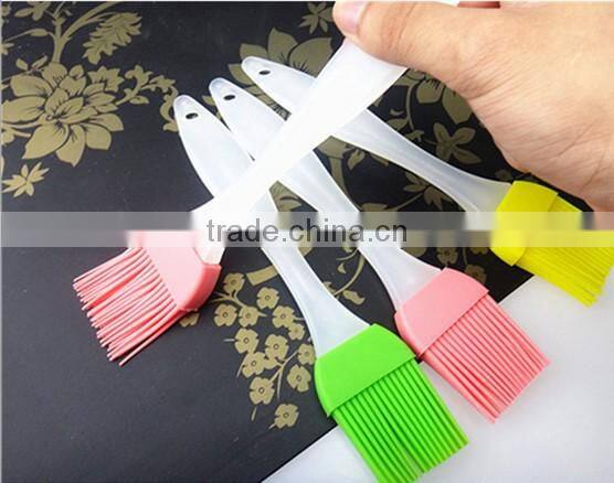 Silicone rubber basting brushes