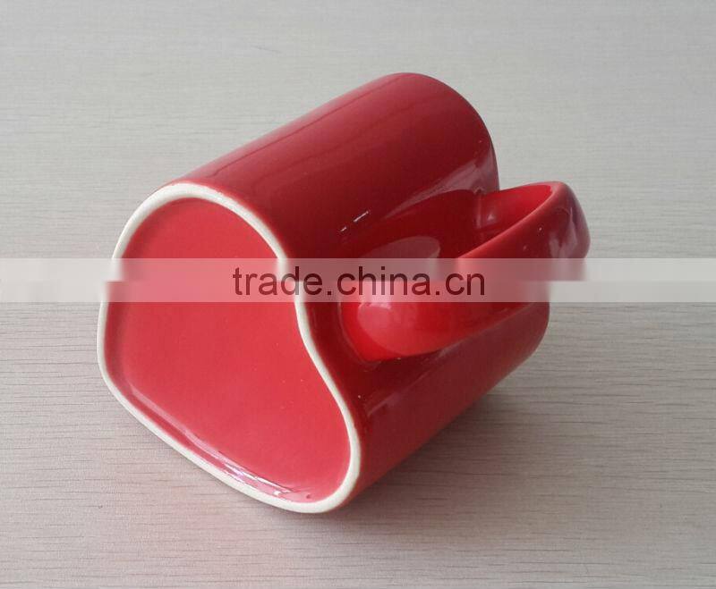 Factory directly wholesale nice stoneware red heart shape mug