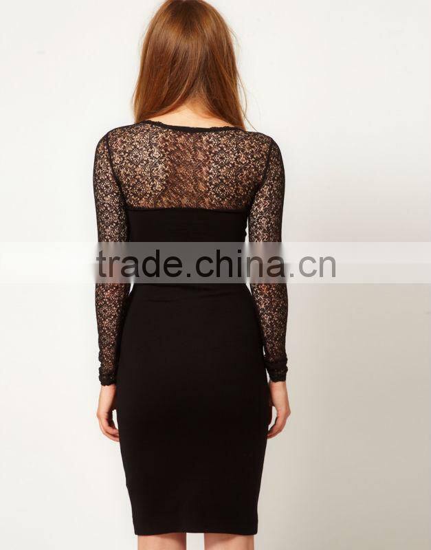 Lace Slash Front Body-Conscious Dress