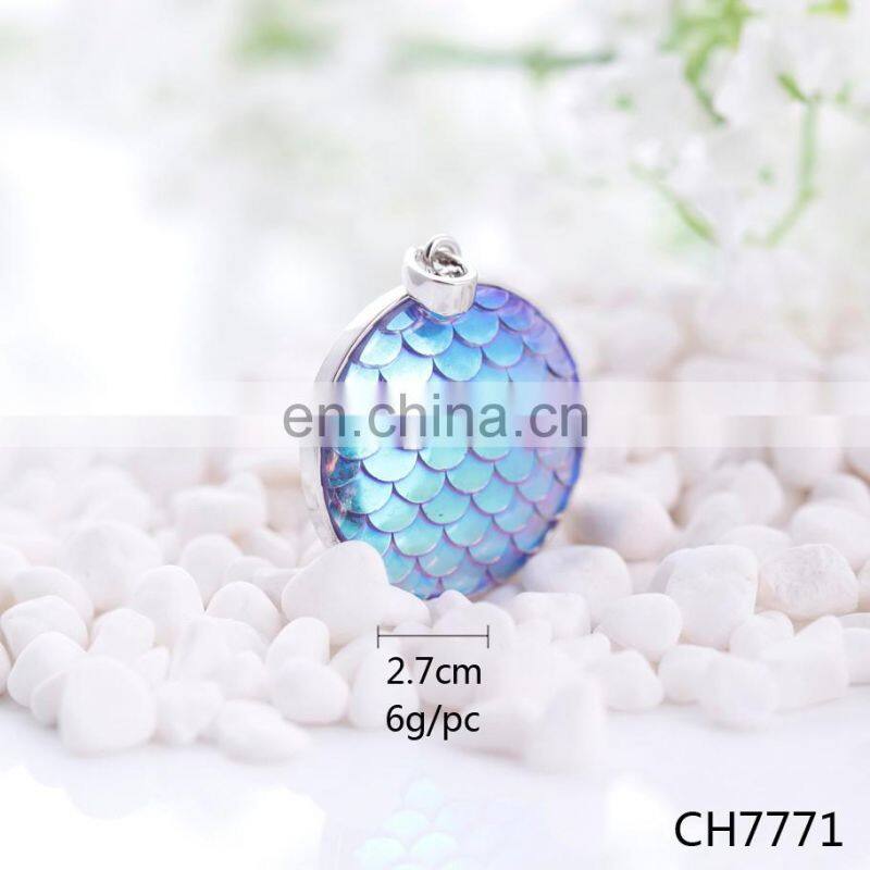 Hot sale metal alloy oval shape mermaid scale tail charm pendant for bracelet making